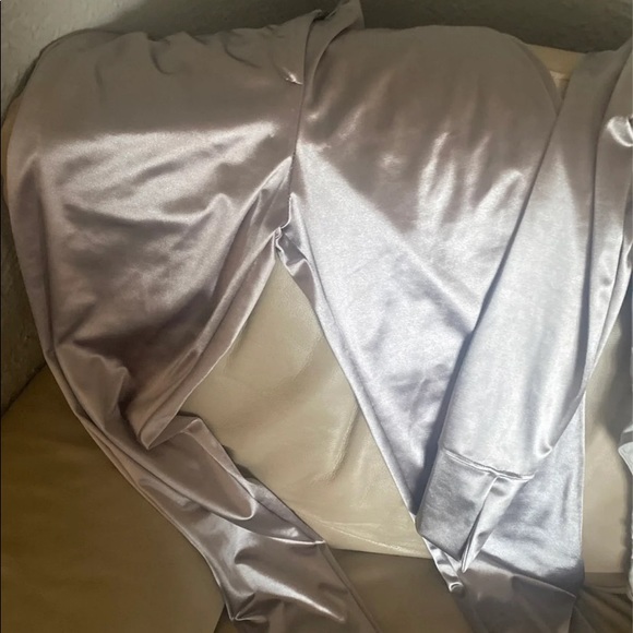 Satin 2 piece pantsuit - Picture 5 of 5